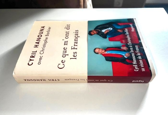 Livre Cyril Hanouna - photo numéro 2