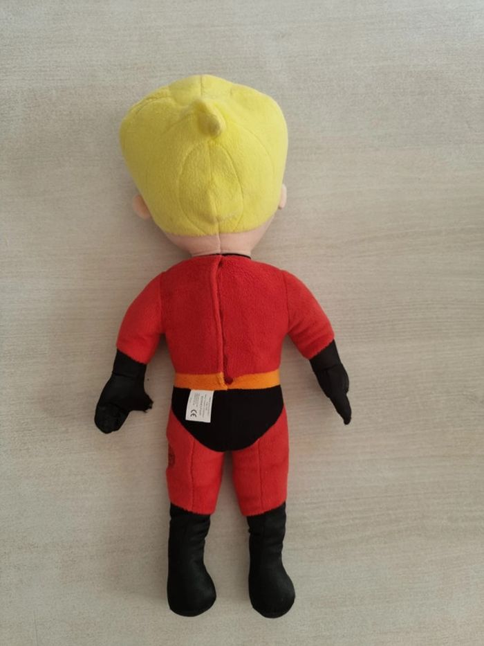 Peluche parlante Flèche - Les Indestructibles - Disney Store - photo numéro 3