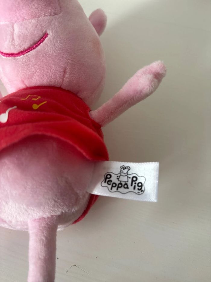 Doudou peppa pig musical - photo numéro 4