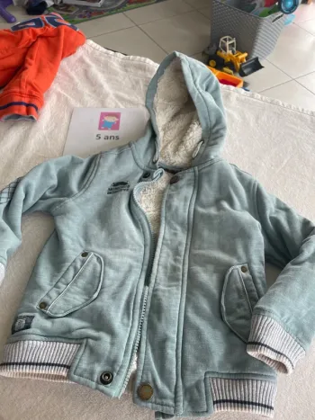 Veste chaude SGMJ cinq ans