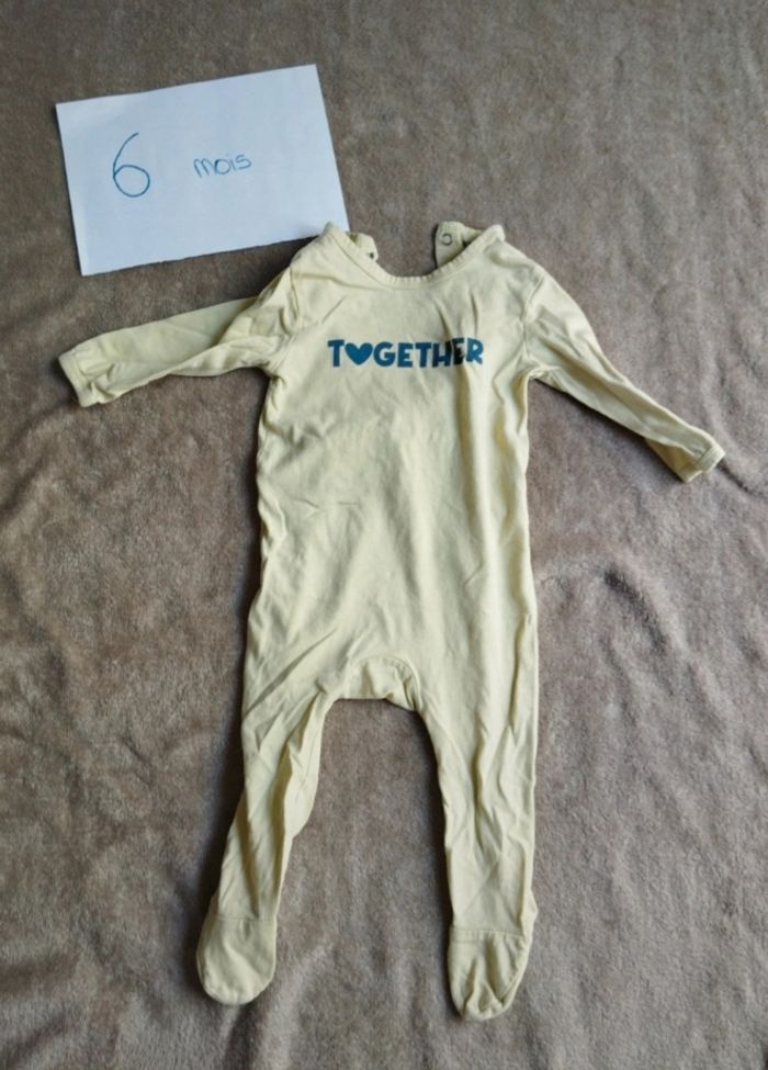 Lot pyjama 6 mois - photo numéro 2