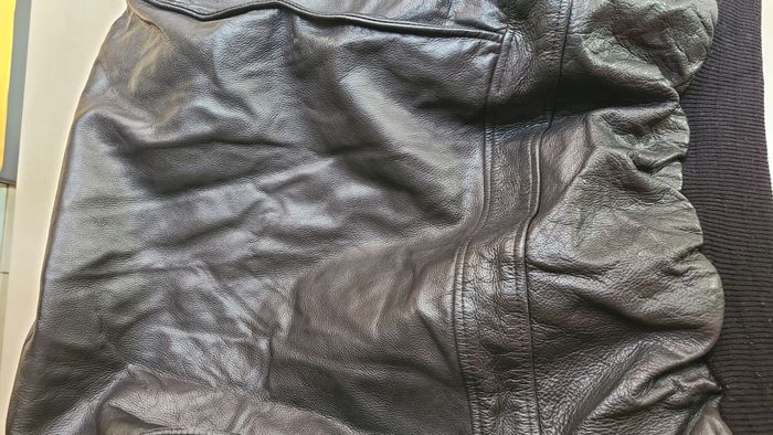 Blouson en véritable cuir noir - photo numéro 2