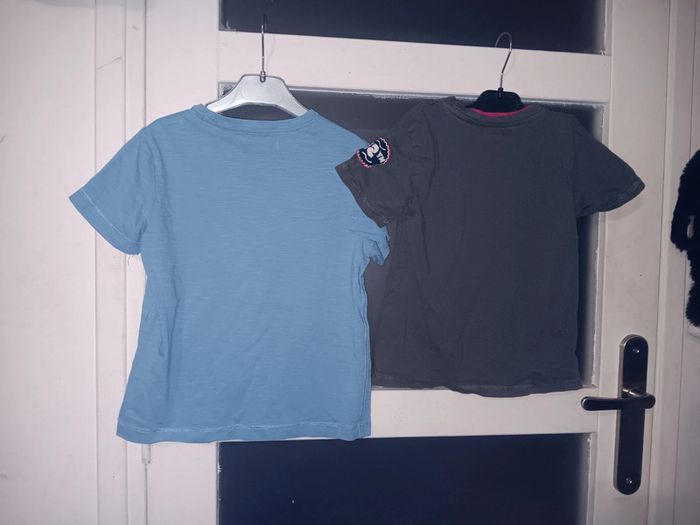 Lot de 2 t-shirt 4/5 ans - photo numéro 2