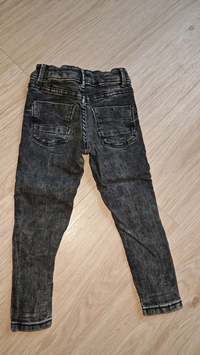 Jean skinny Zara 1/2ans 92cm - photo numéro 3