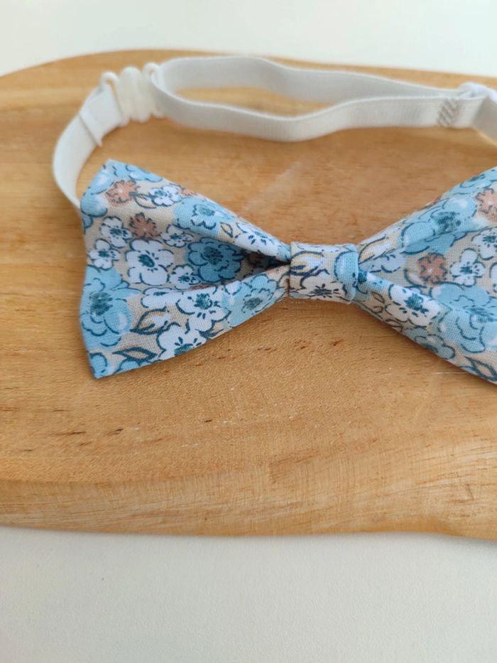 Noeud papillon enfant beige et bleu - photo numéro 3