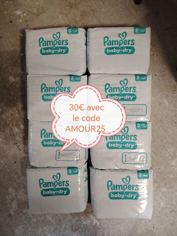 272 couches pampers baby-dry en taille 3