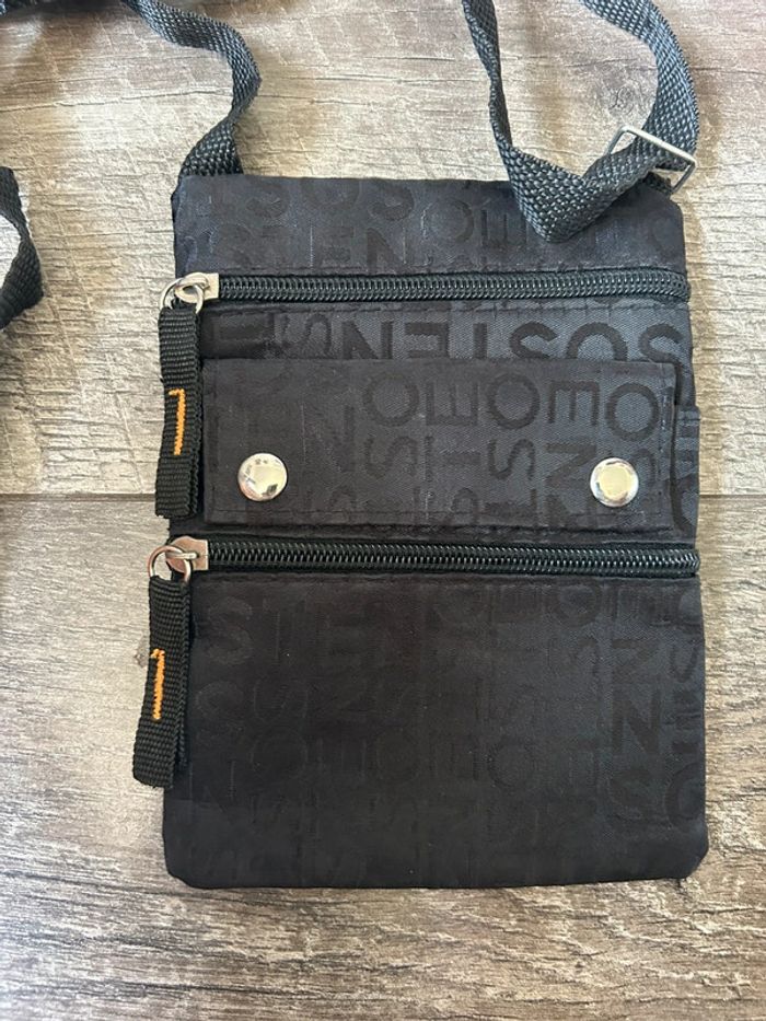 Pochette - photo numéro 2
