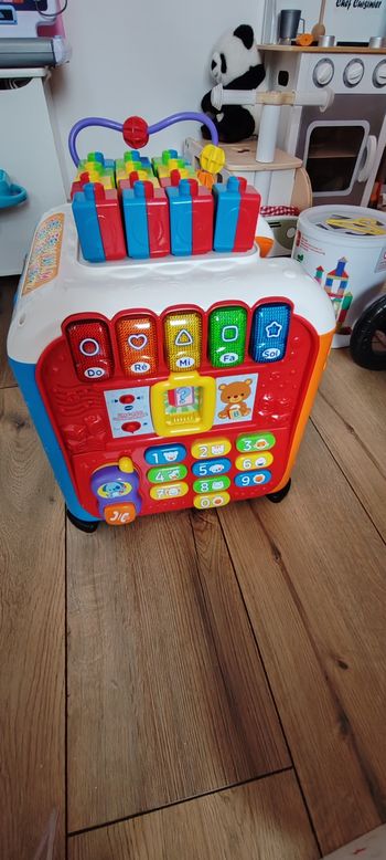 Maxi cube d'activité