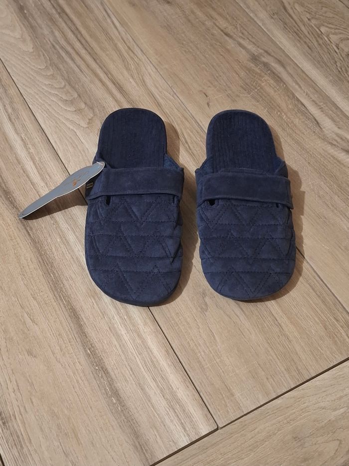 Pantoufles Chaussons Mixte bleu marine - photo numéro 3