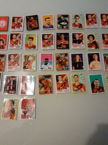 Lot de 35 stickers Closer to the Red Devils