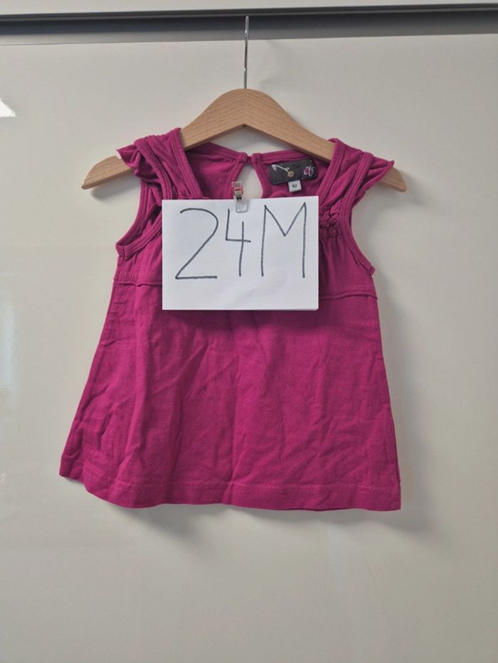 T-shirt sans manches 24mois