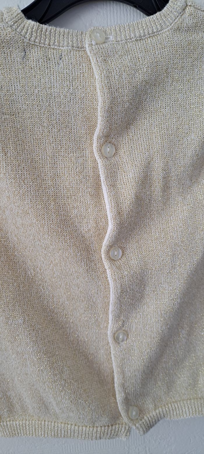 Belle robe beige pailletée 3 mois - photo numéro 4