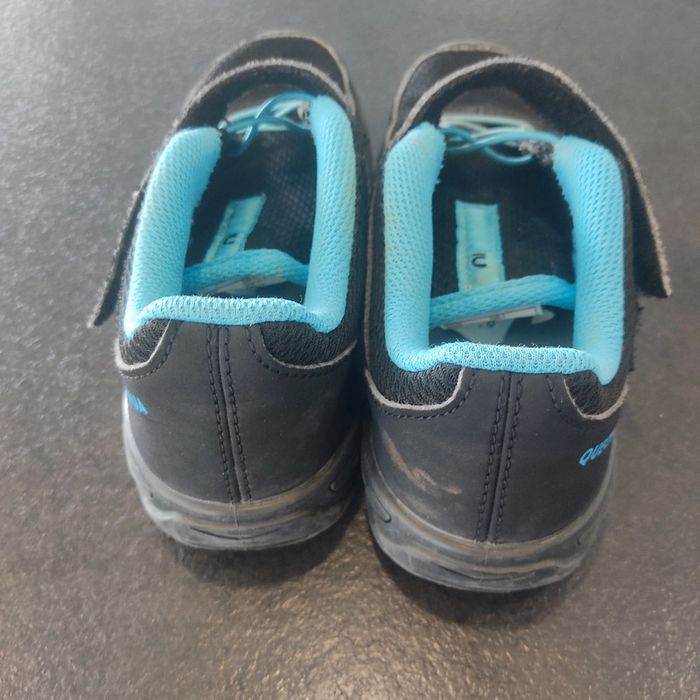 Chaussures de randonnée pointure 33 - photo numéro 2