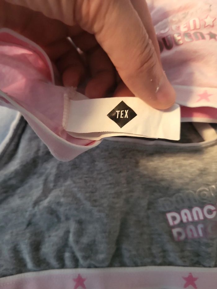 Lot de 2 débardeur fille 8/10 ans ,tex - photo numéro 3