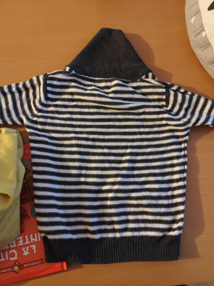 Vends pull léger taille 12-18 mois - photo numéro 4
