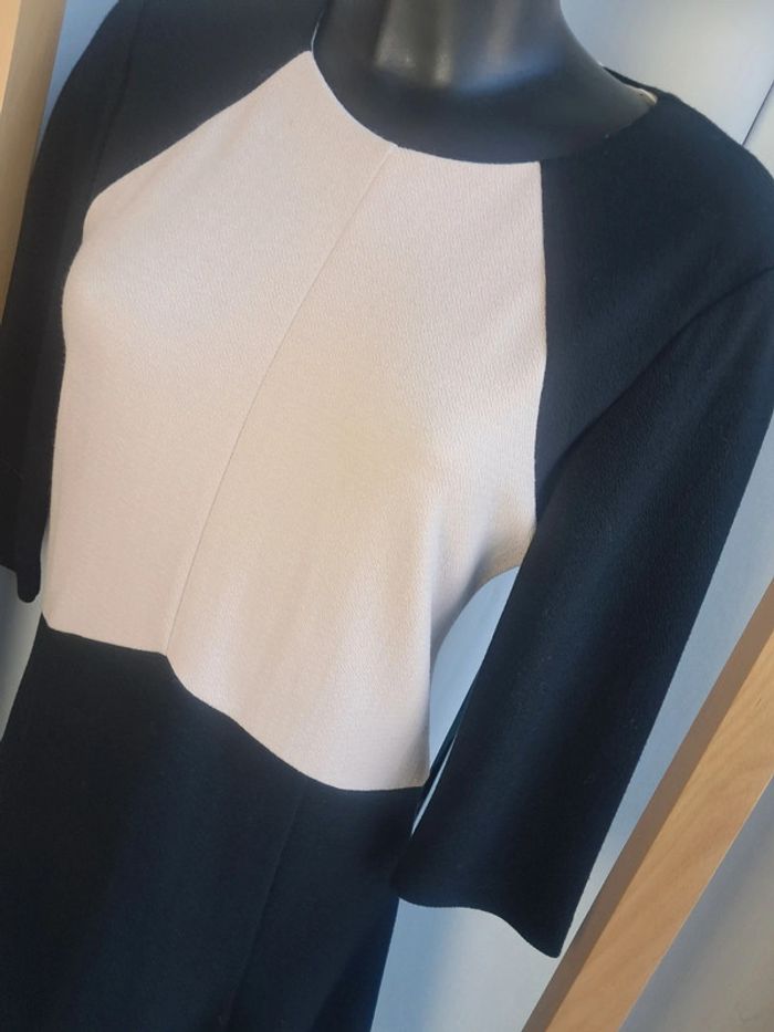 La fée maraboutée robe T.42 en tbe - photo numéro 3