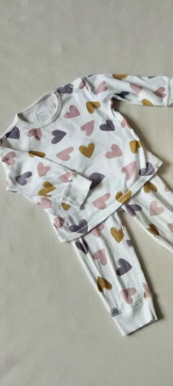 Pyjama gros coeurs 18 MOIS