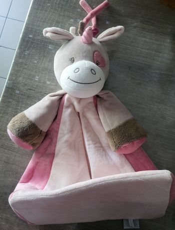 Nattou range doudou/pyjama