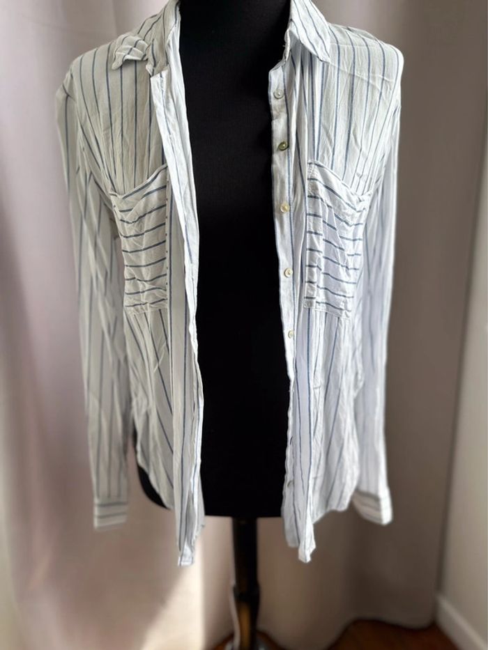 Chemise fine à rayures 42