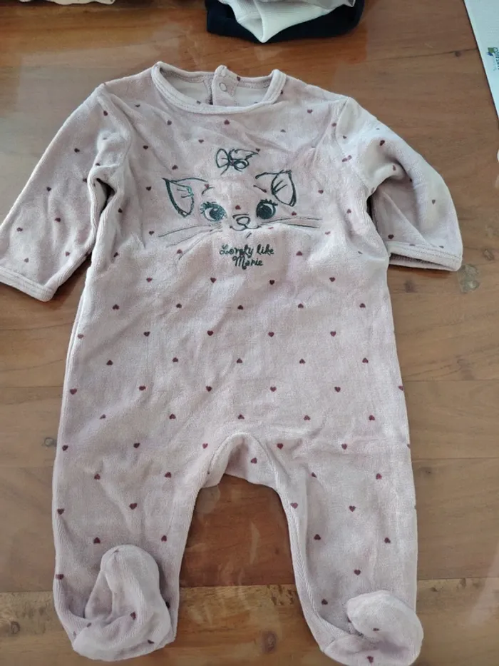 Pijama Marie disney