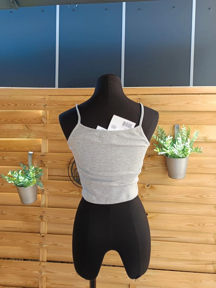 Crop top taille S neuf - photo numéro 4