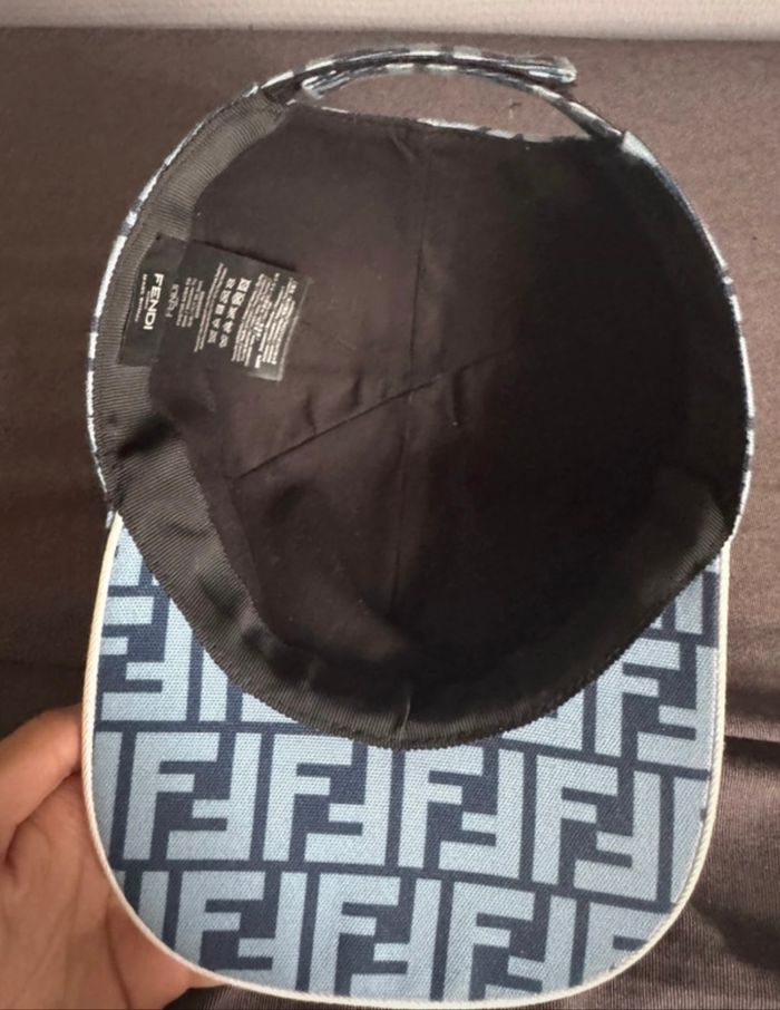 Casquette Fendi - photo numéro 3