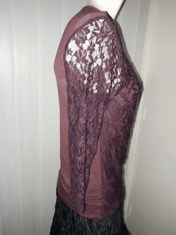 🌺 Haut dentelle bordeaux 42