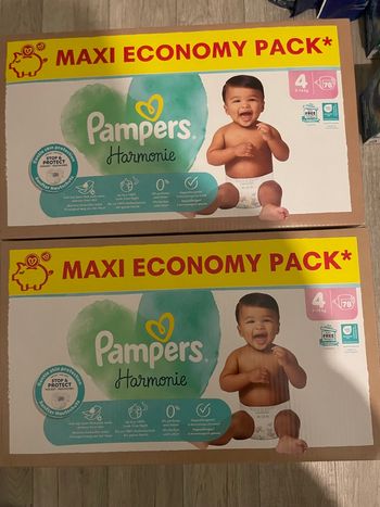 Mega pack 156 couches pampers harmonie taille 4 neuf