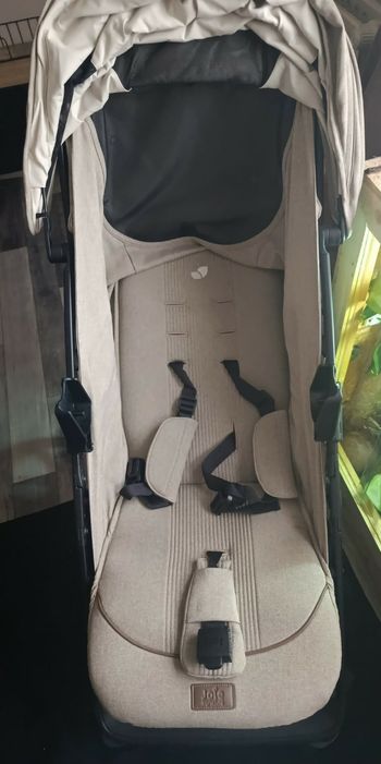 Poussette Joie Neuve 