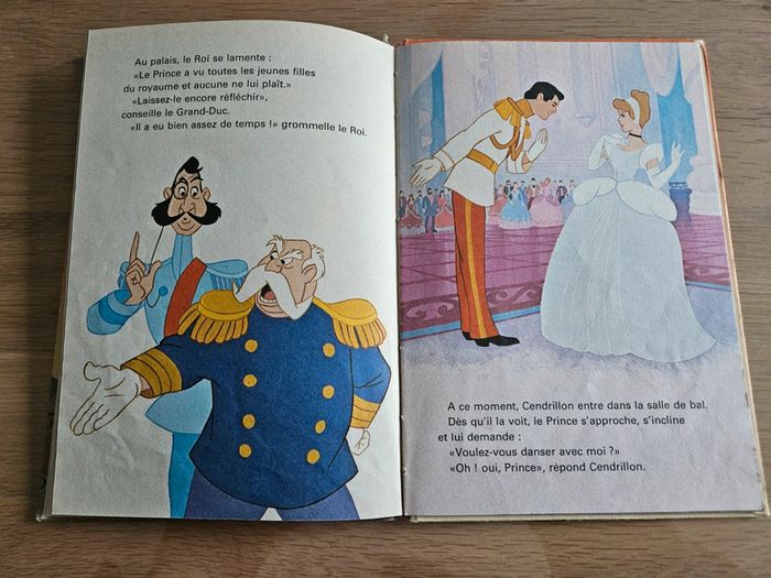 Livre Cendrillon Walt Disney - photo numéro 3