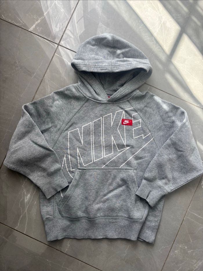 Pull Nike - photo numéro 2