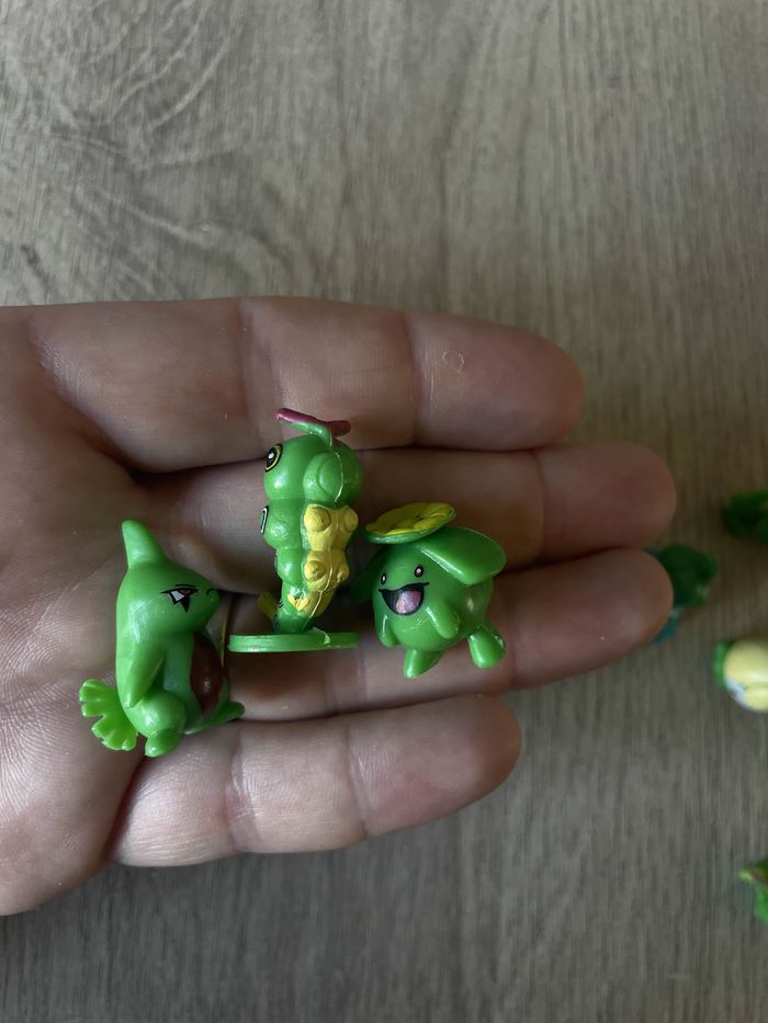 Lot de 10 mini figurines Pokémon type Plante – bon état - photo numéro 2