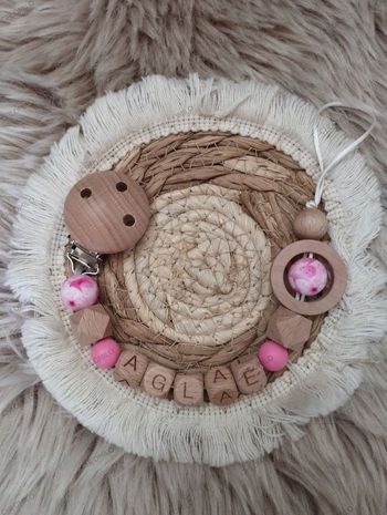 Attache tétine personnalisée