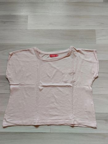 Tee-shirt court