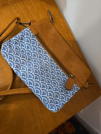 Pochette bandoulière