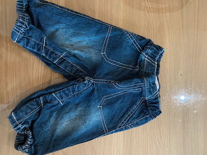Lot 1 pull et 4 pantalons 3 mois - photo numéro 2