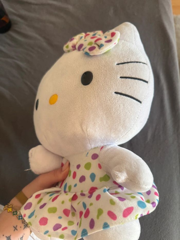 Peluche originel Hello Kitty - photo numéro 3
