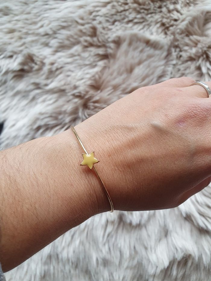 Bracelet rigide étoile jaune - photo numéro 3