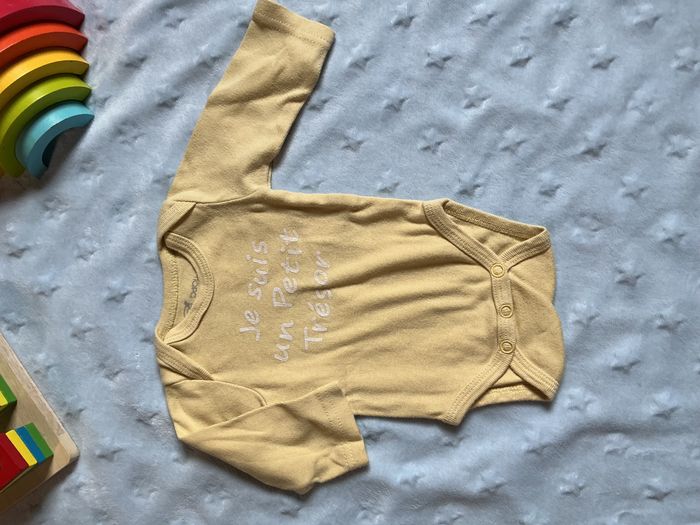 body manches longues jaune gémo 1 mois inscription devant - photo numéro 3