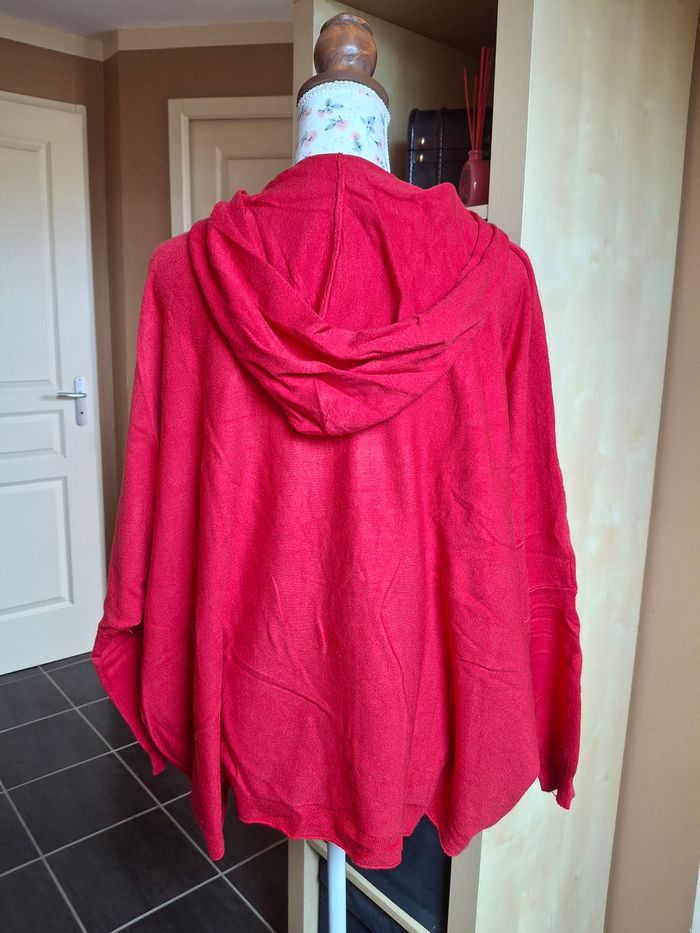 Pull fin capuche rouge oversize - photo numéro 3
