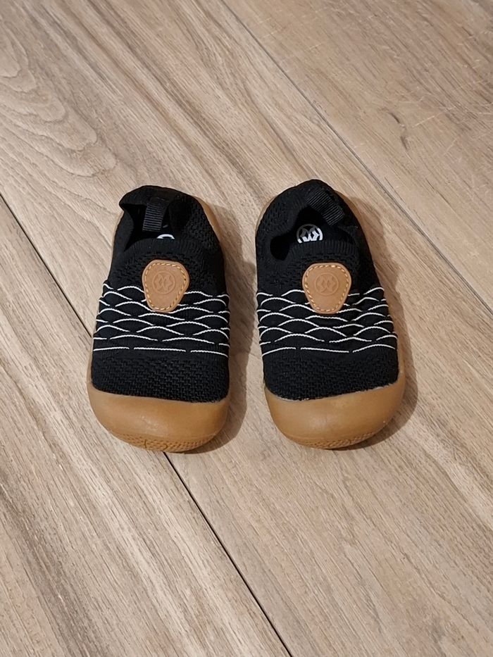 Chaussons chaussures memoire de forme bébé enfant Mixte noir - photo numéro 1