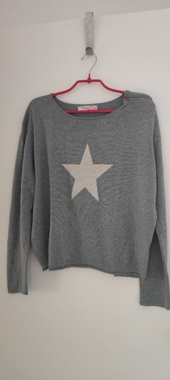 Pull motif étoile