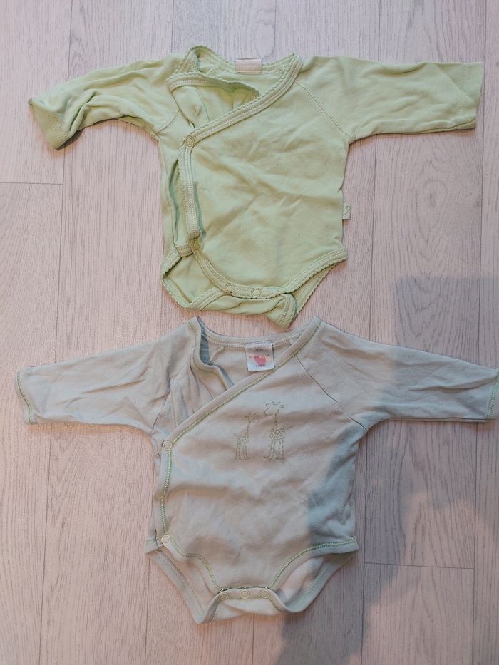 Lot 4  bodies manches longues 1m - photo numéro 2