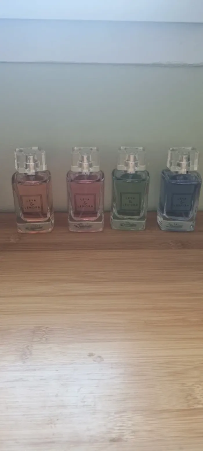 Lot de 4 eaux de parfum