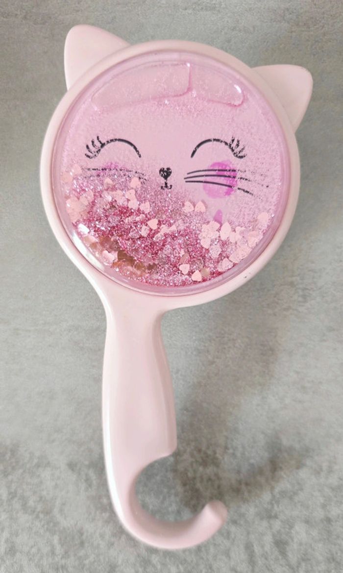 Jolie petite brosse