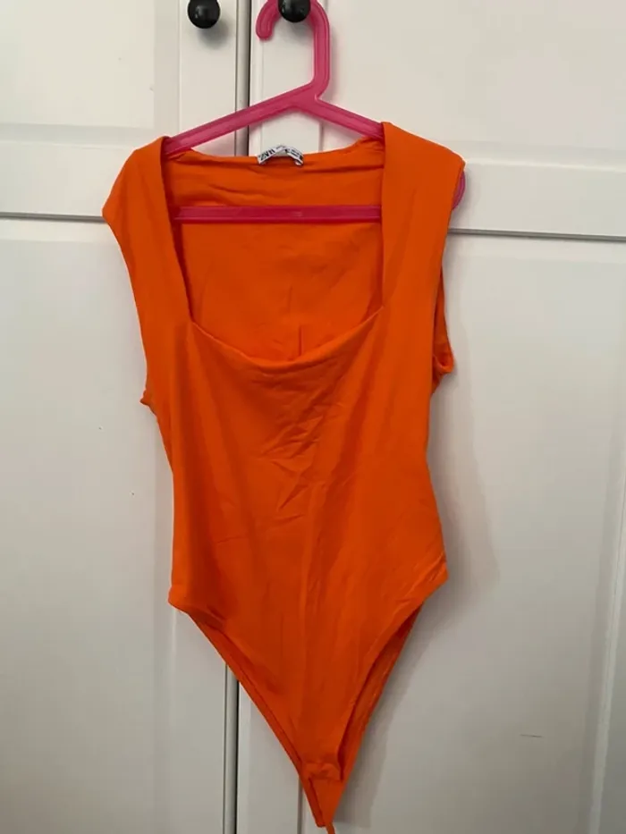 Body Zara orange taille M - photo numéro 2