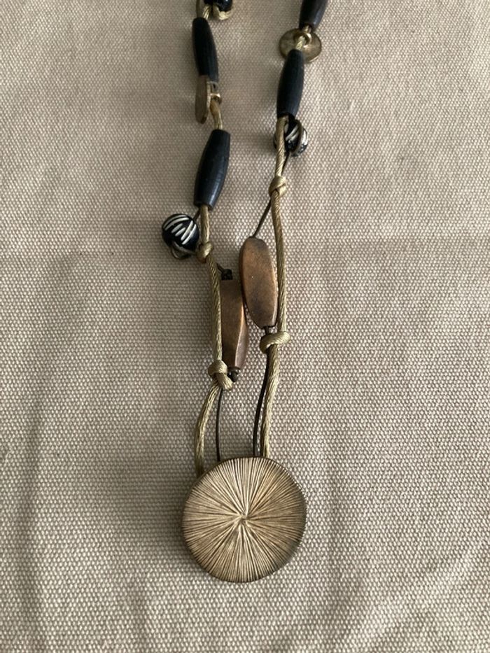 Collier perles bois - photo numéro 2