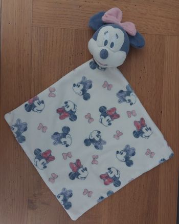 Doudou plat Minnie mouse triangle