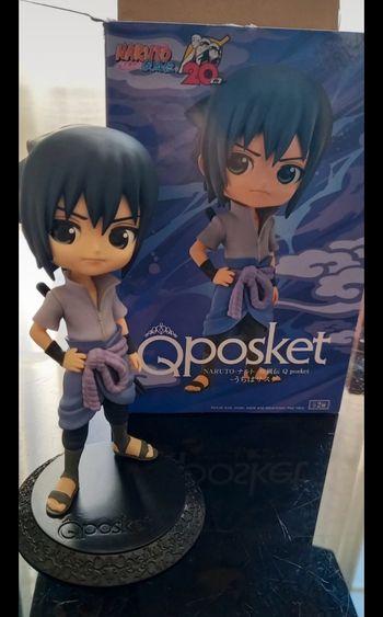 Q posket Uchiwa Sasuke, Version A