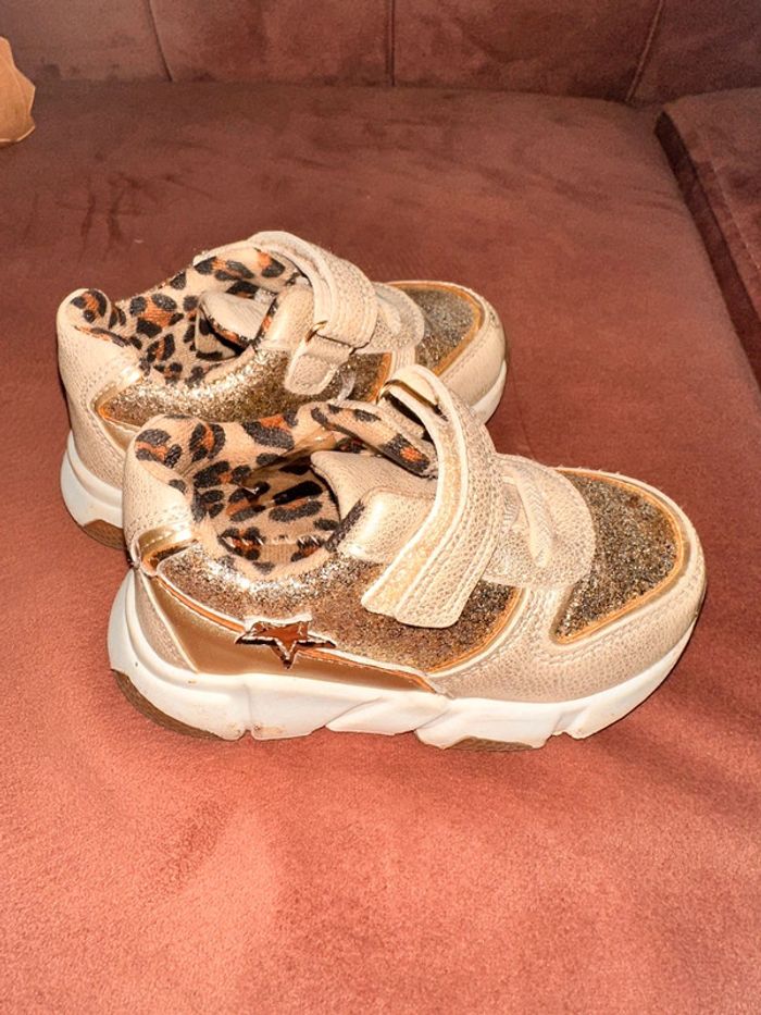 Jolie baskets doré 23 - photo numéro 2